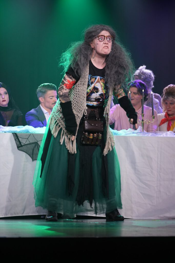 Szene aus The Addams Family – Musical Company Nürnberg