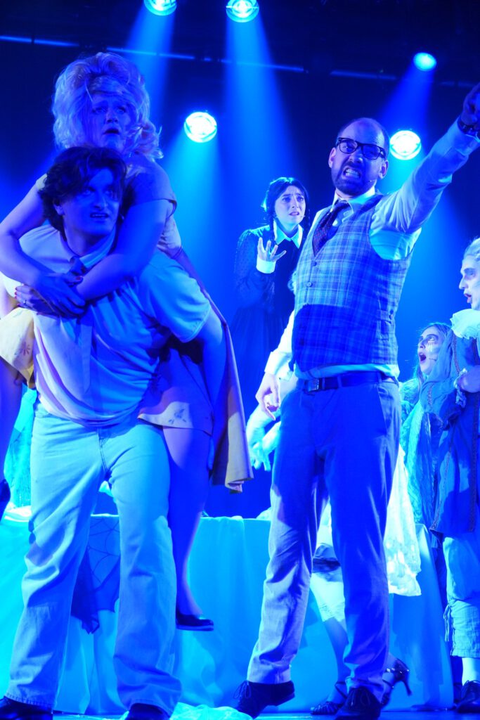 Szene aus The Addams Family – Musical Company Nürnberg