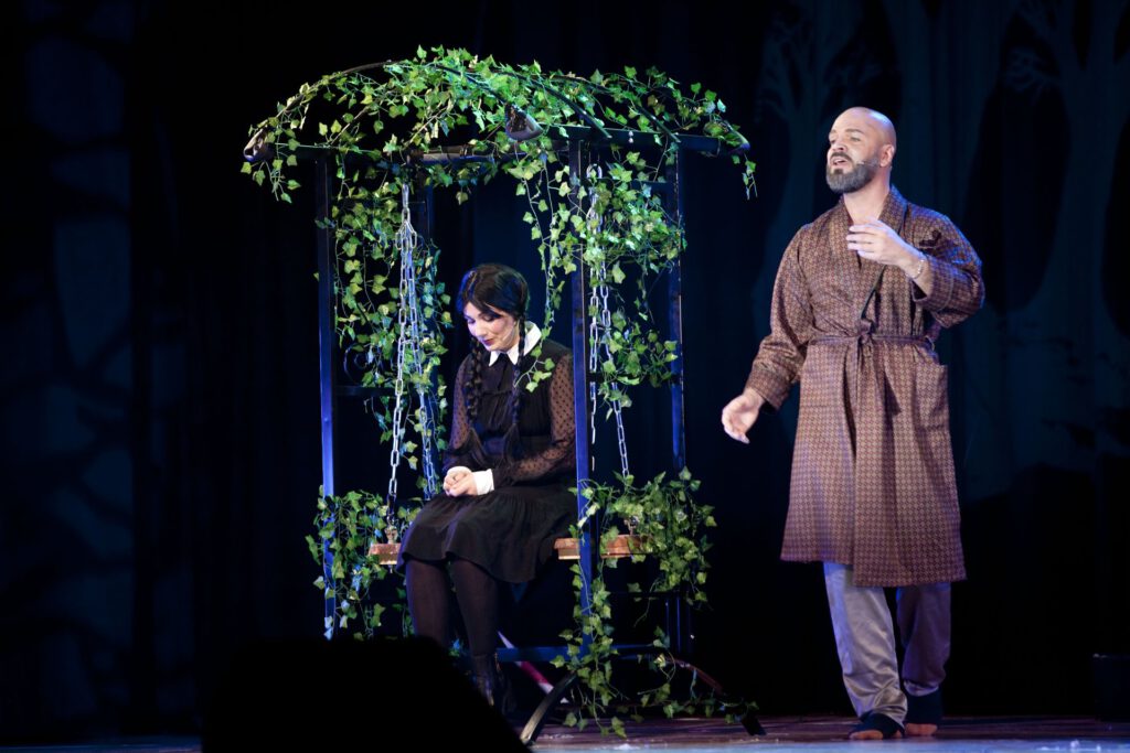 Szene aus The Addams Family – Musical Company Nürnberg
